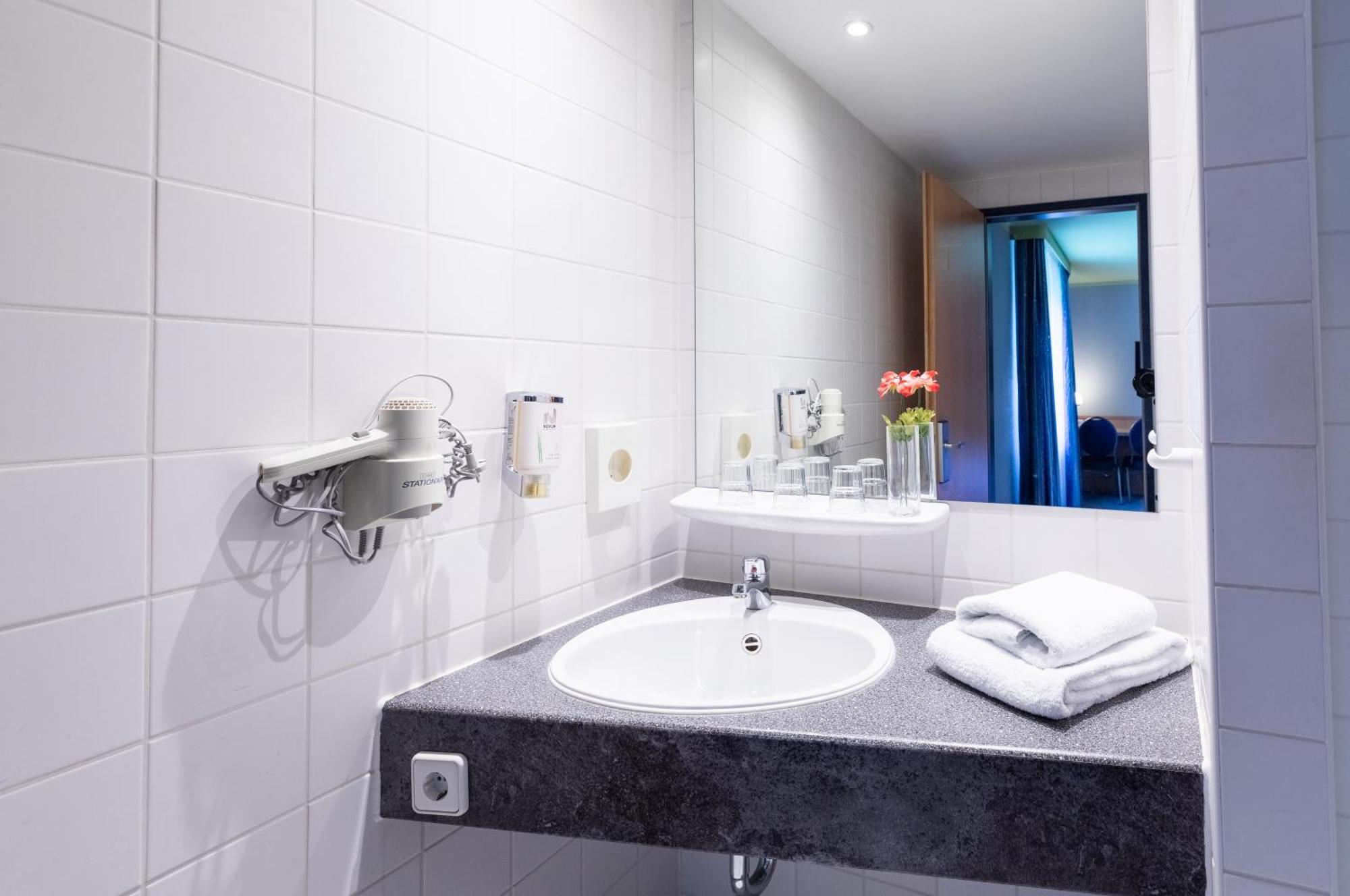 Garner Hotel Cottbus Sued By Ihg Bagian luar foto